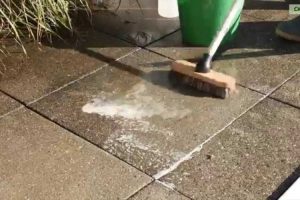 nettoyer terrasse beton vinaigre blanc